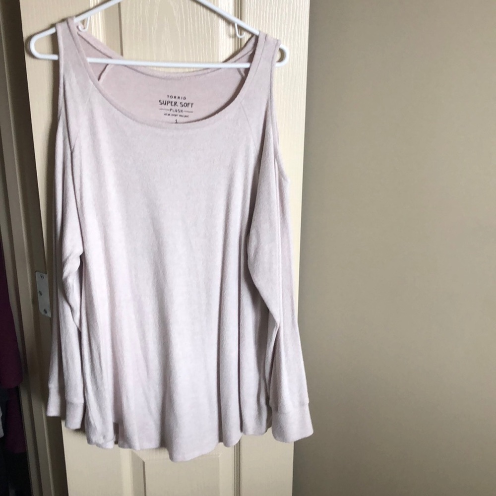 Could shoulder shirt